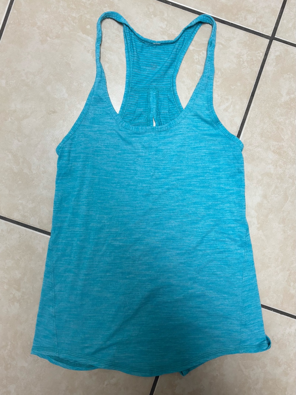 Lululemon tank in turquoise